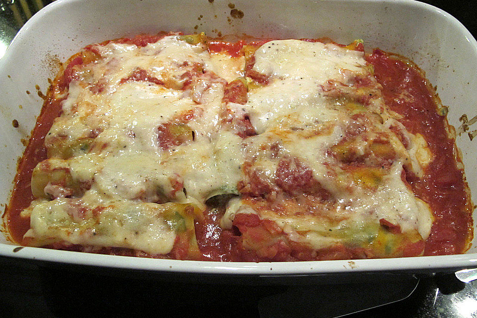 Cannelloni mit Hackfleisch - Spinatfüllung