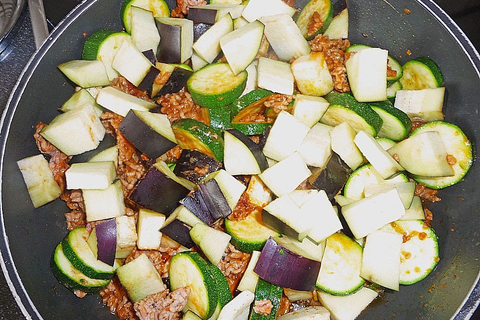 Aubergine - Zucchini - Hackpfanne