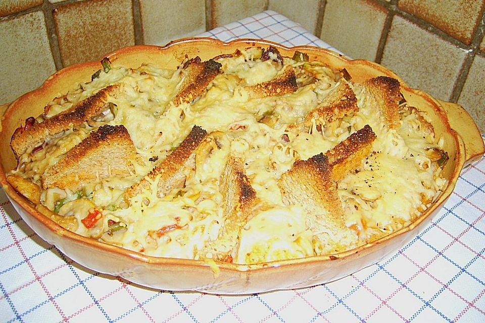 Italienische Brotschüssel mit Champignons