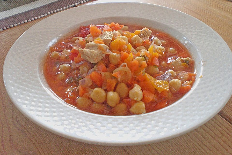 Kichererbsensuppe mit Putenfleisch