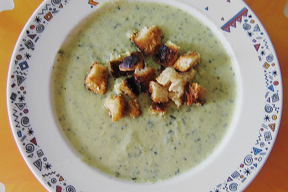 Einfache Zucchini - Cremesuppe