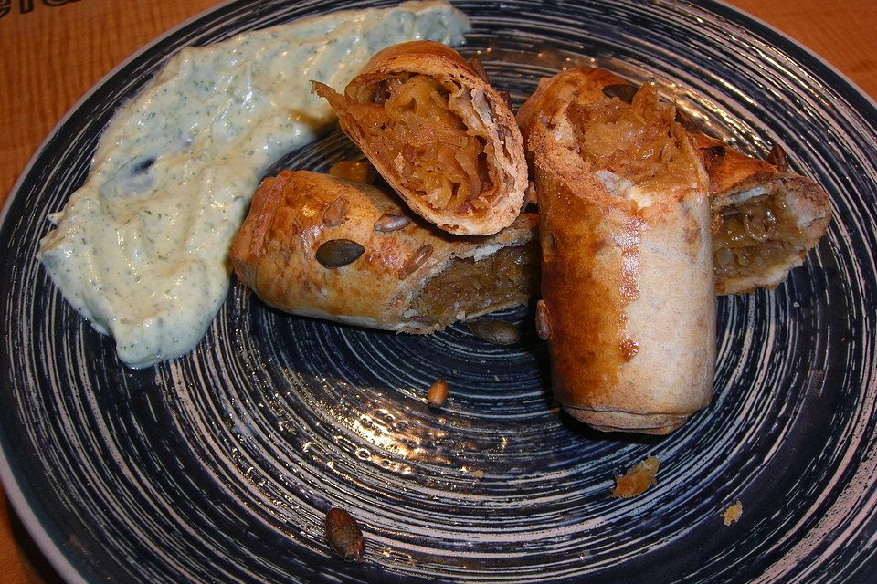 Sauerkrautstrudel