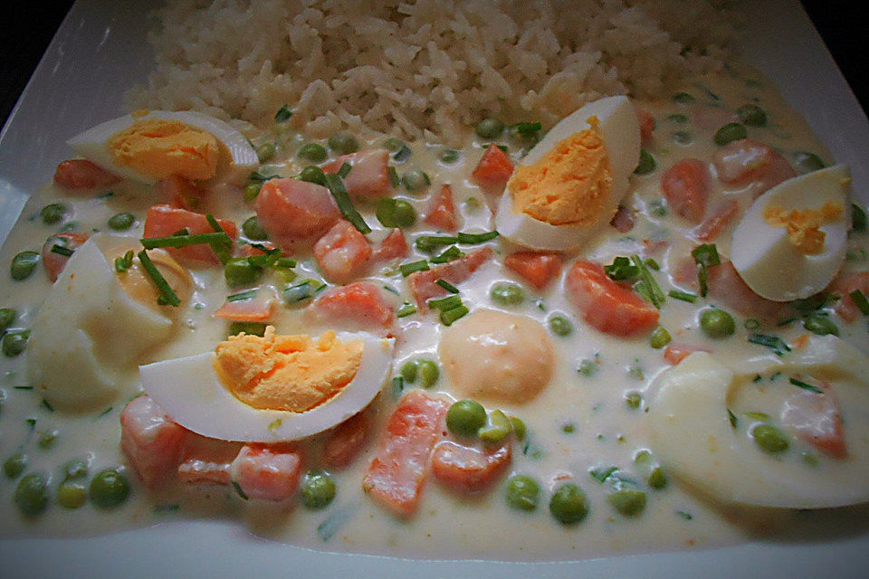 Eierragout mit jungen Erbsen