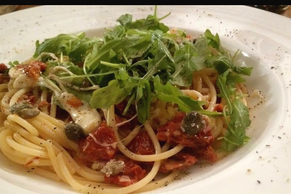 Capellini mit sonnengetrockneten Tomaten