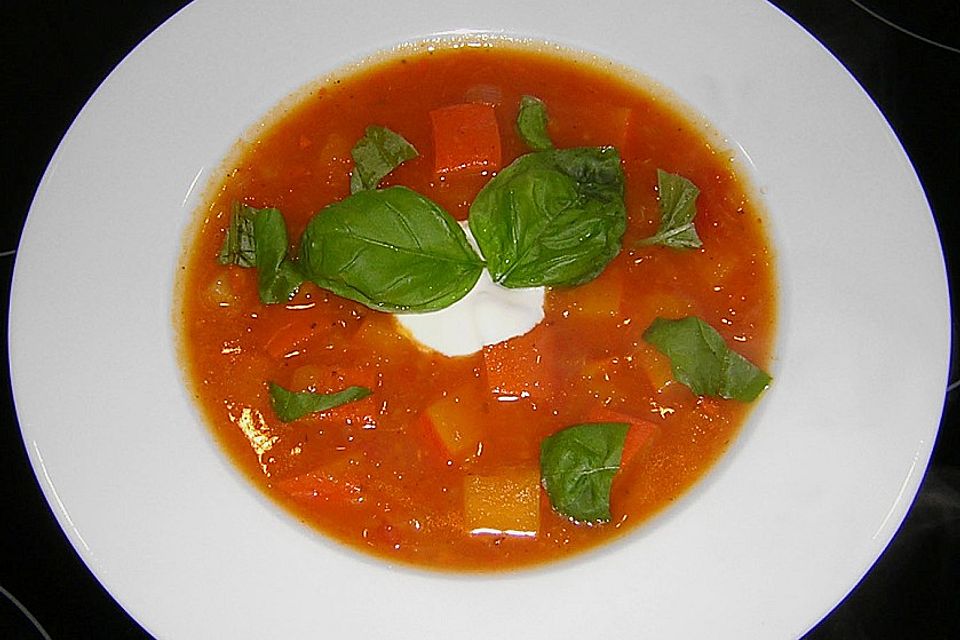 Kürbis - Tomaten - Suppe