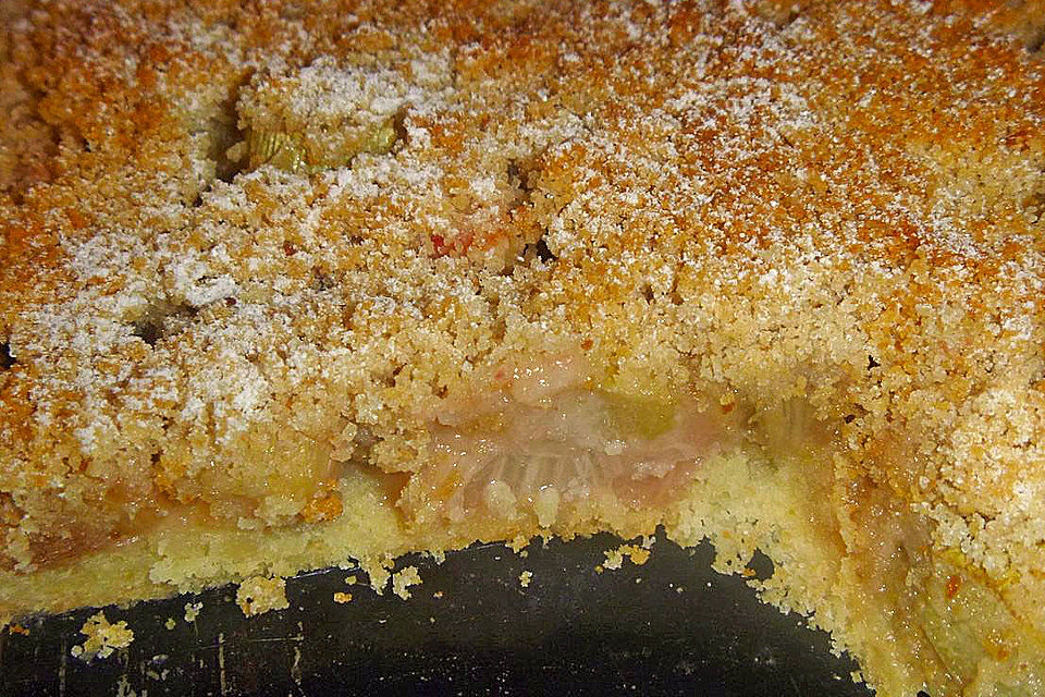 Rhabarberkuchen mit Streusel