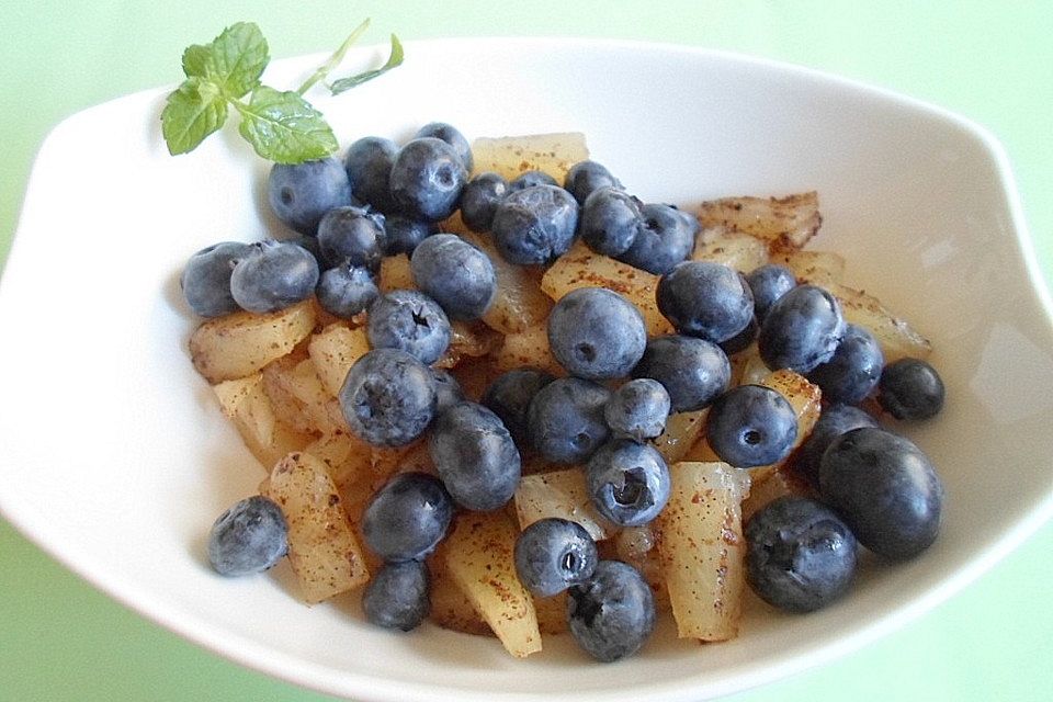 Lotusflowers Ofenananas mit Blaubeeren