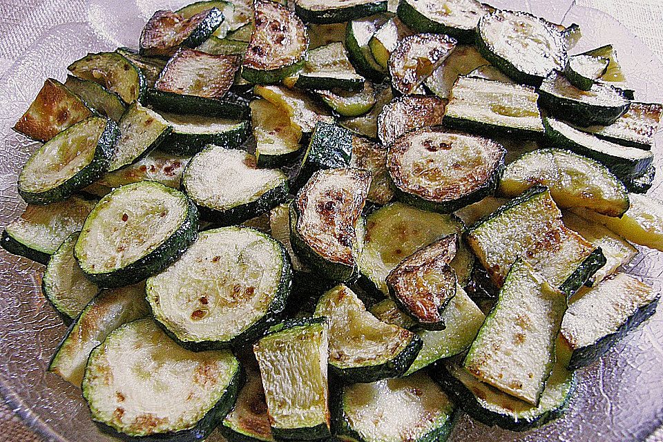 Zucchini nach indischer Art