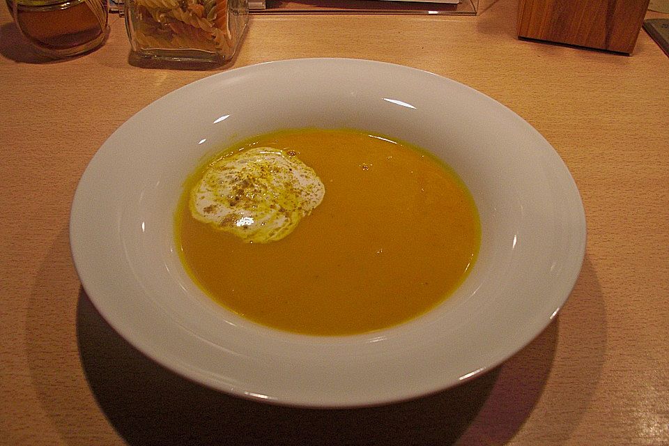 Kürbis-Apfel-Suppe