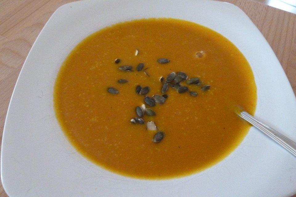 Kürbis-Apfel-Suppe