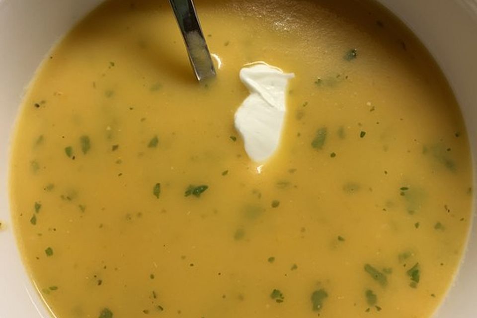 Pürierte Gemüsesuppe