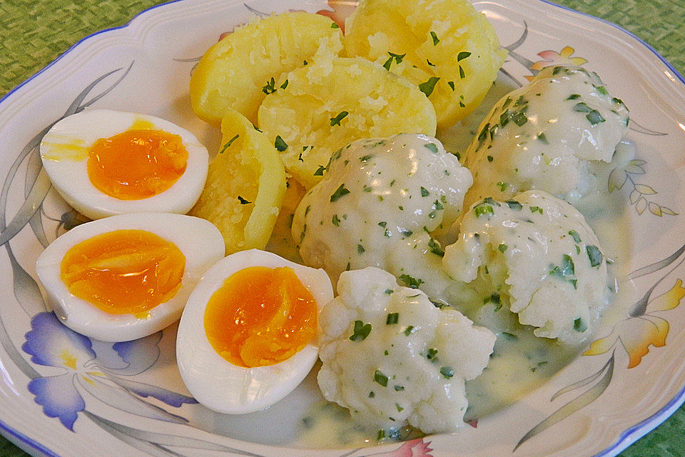 Blumenkohl-Ragout in Kräutersoße