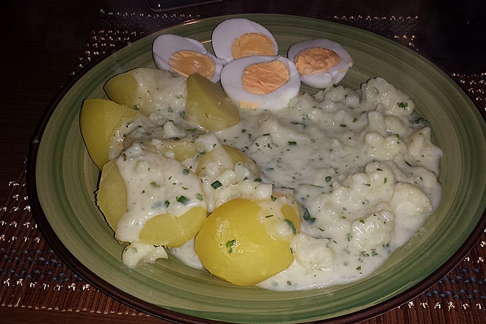 Blumenkohl-Ragout in Kräutersoße