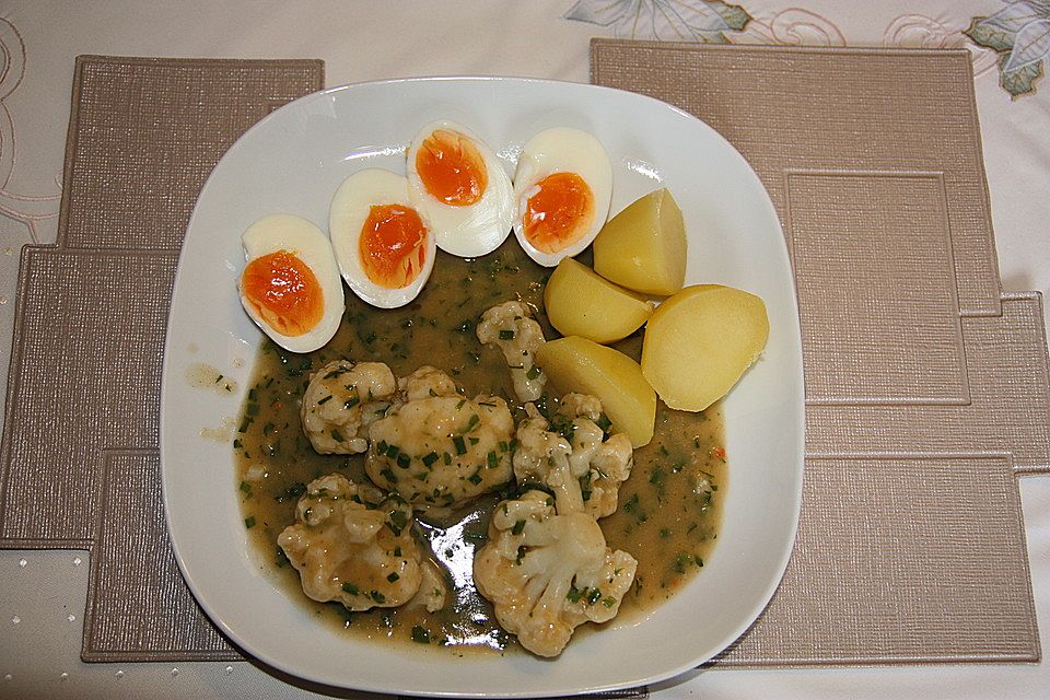 Blumenkohl-Ragout in Kräutersoße