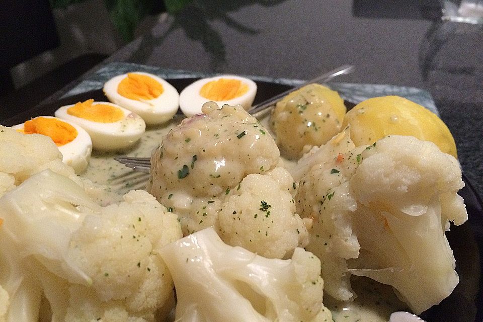 Blumenkohl-Ragout in Kräutersoße