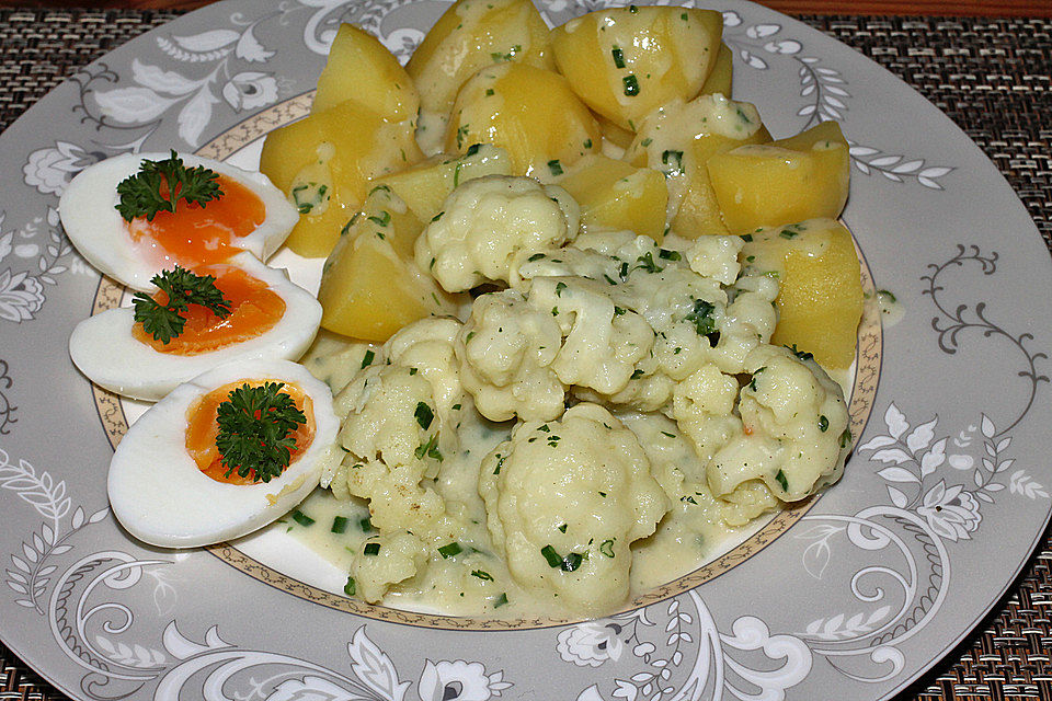 Blumenkohl-Ragout in Kräutersoße