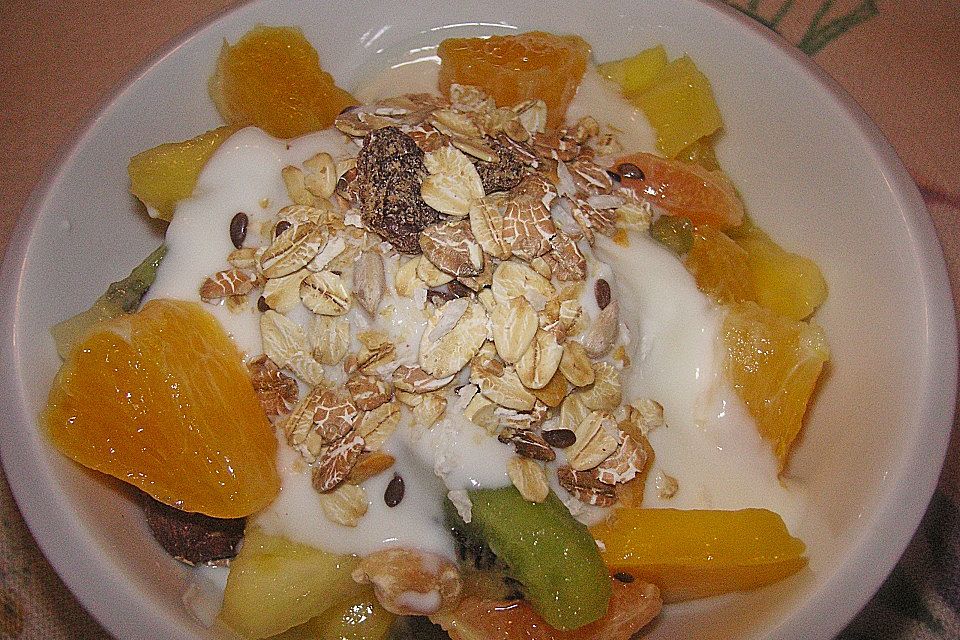 Obstsalat mit Joghurt