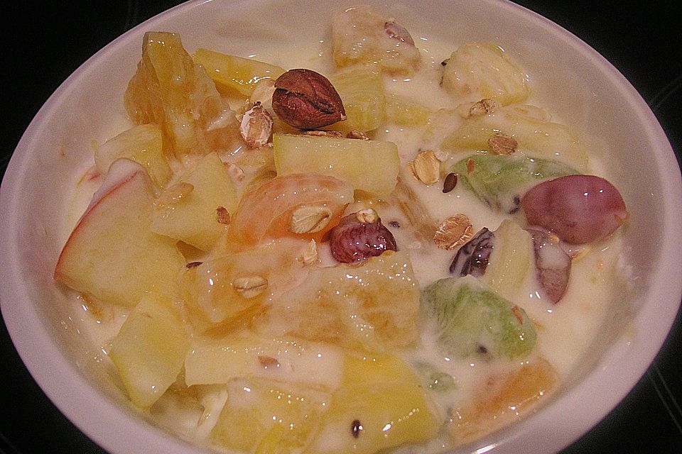 Obstsalat mit Joghurt