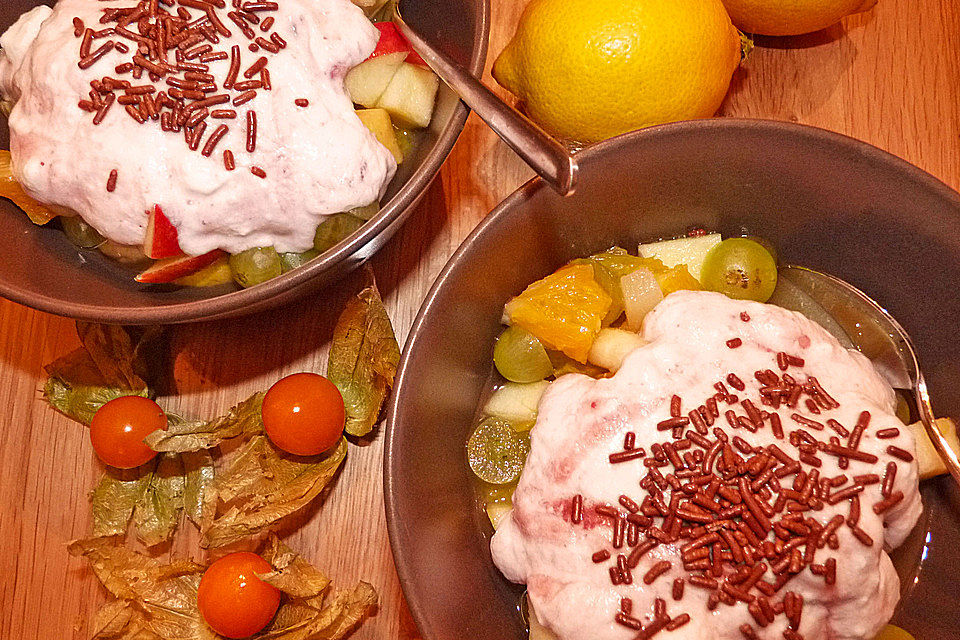 Obstsalat mit Joghurt