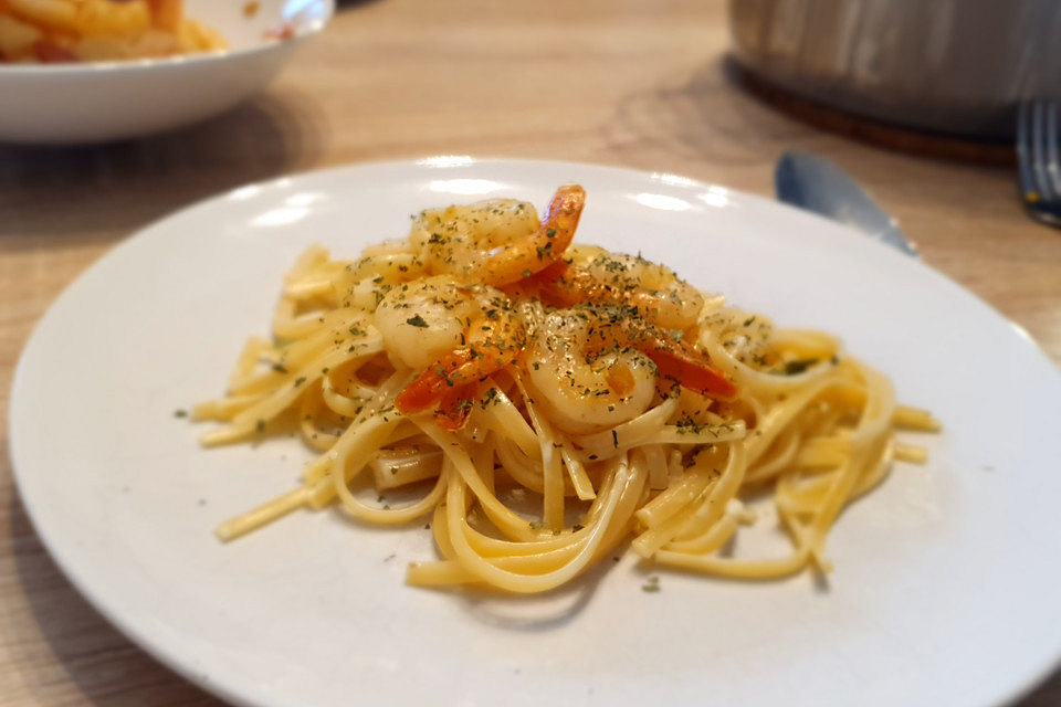 Zitronenspaghetti mit Garnelen