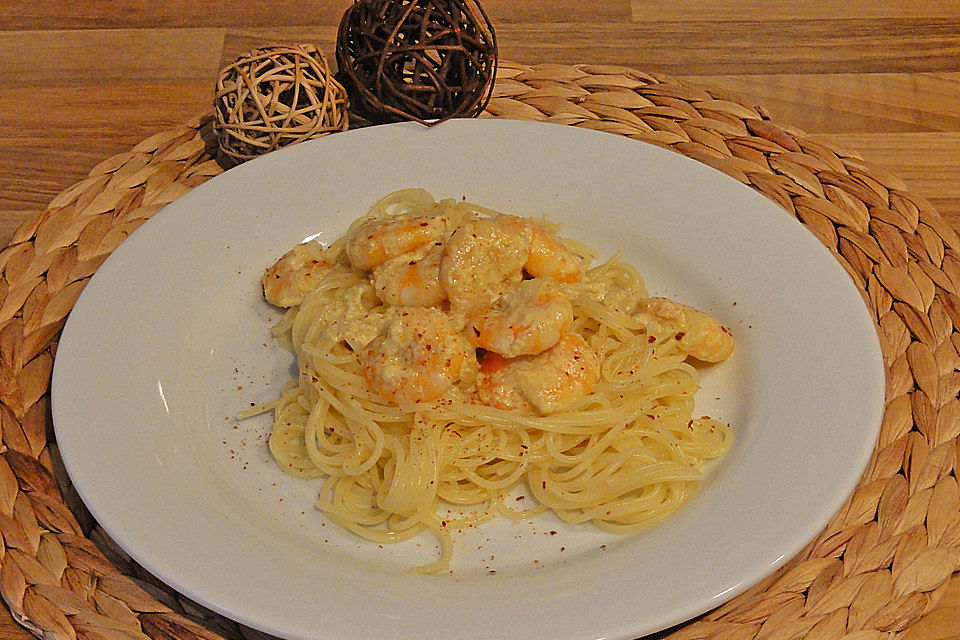 Zitronenspaghetti mit Garnelen