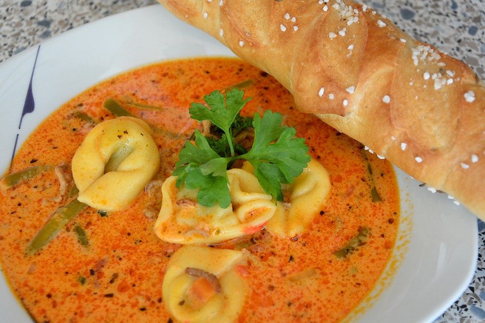 Tortellinisuppe