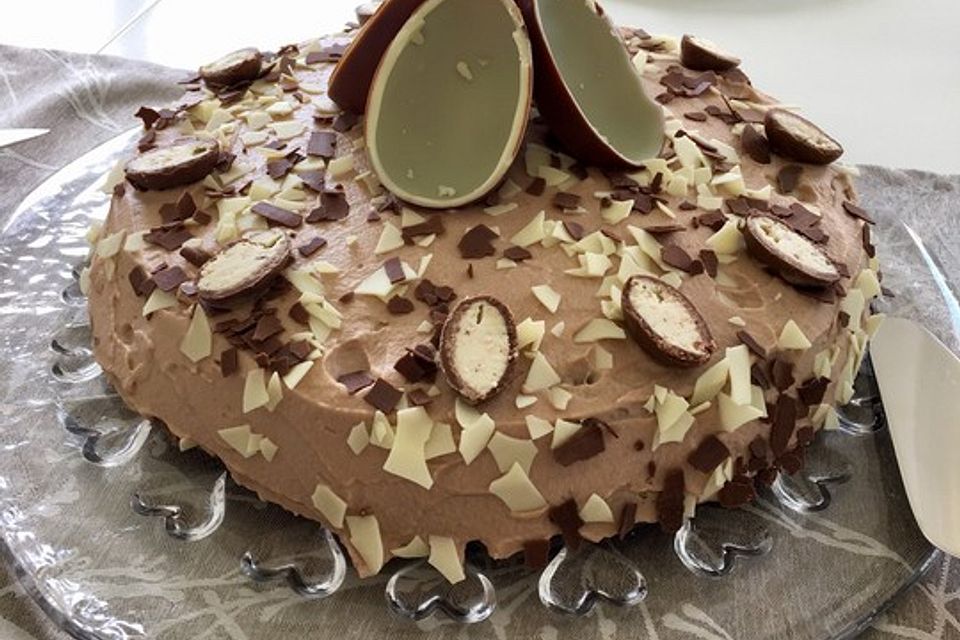 Überraschungsei Torte