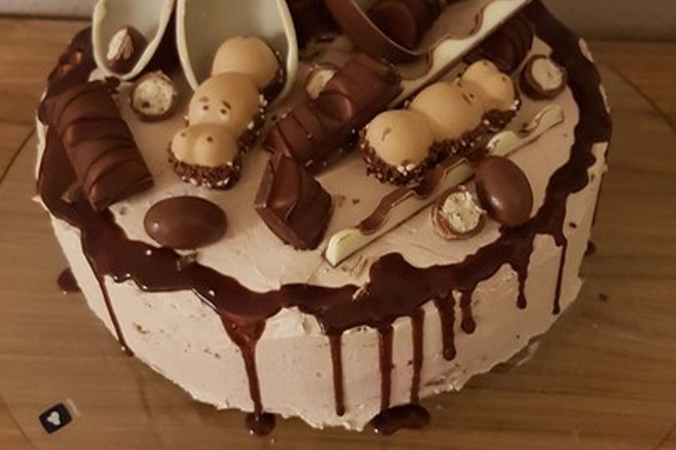 Überraschungsei Torte