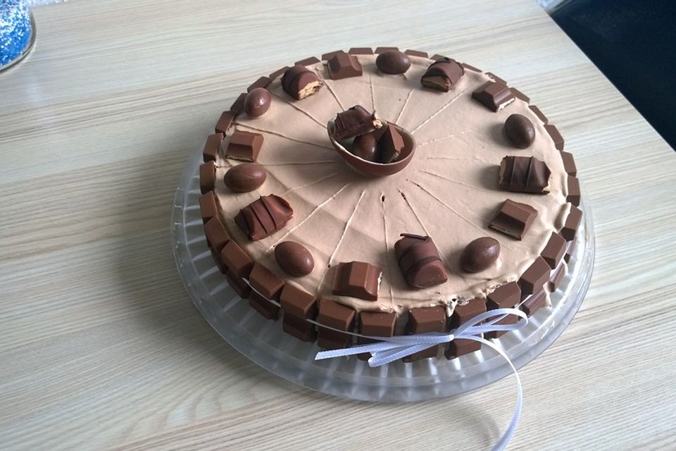 Überraschungsei Torte