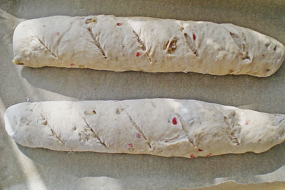 Walnuss - Baguette mit Chili