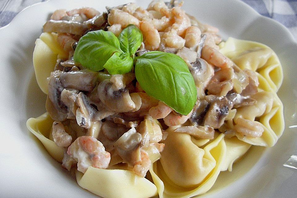 Tortellini mit Champignons