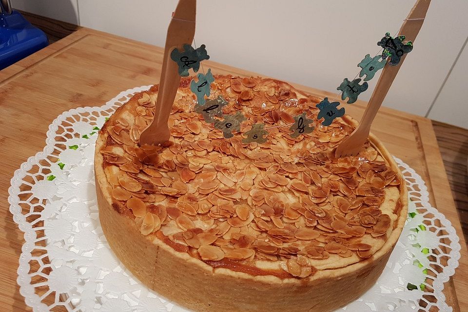 Bienenstich Apple Pie