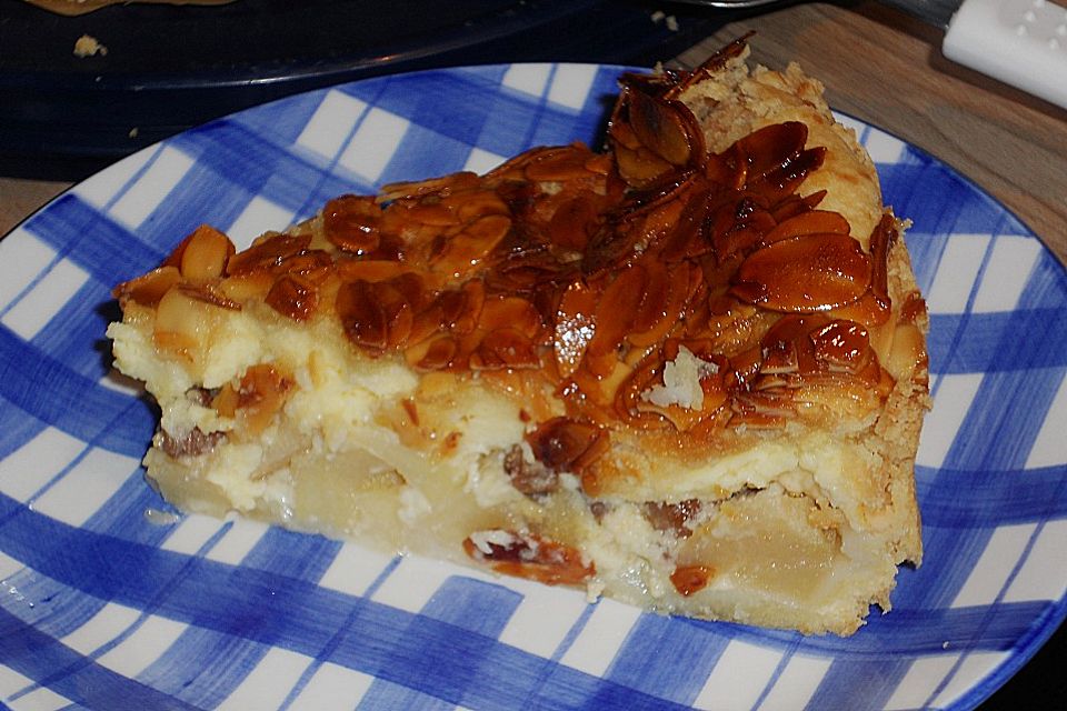 Bienenstich Apple Pie