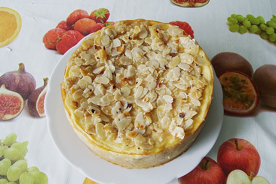 Bienenstich Apple Pie