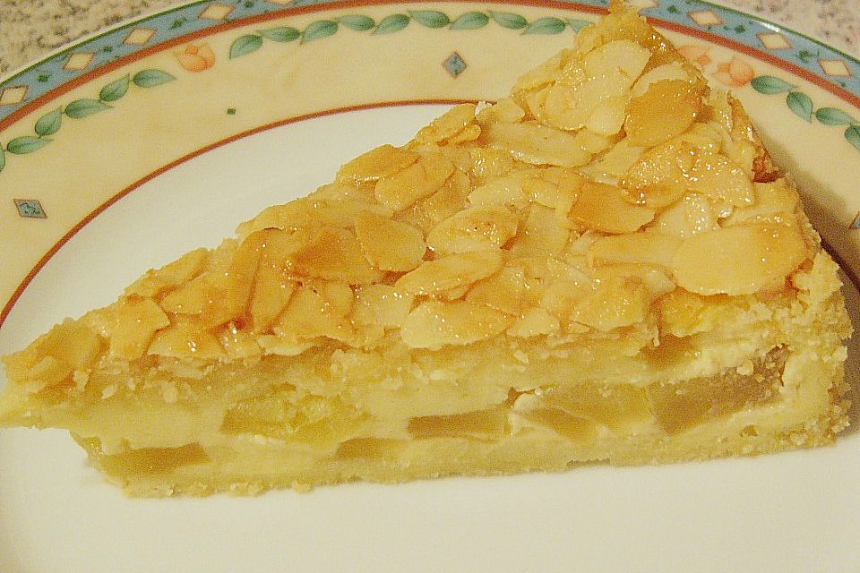 Bienenstich Apple Pie