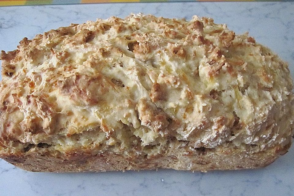 Zwiebelbrot ohne Hefe