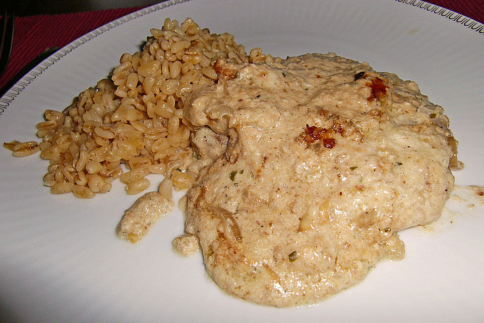 Überbackene Schnitzel mit Walnüssen