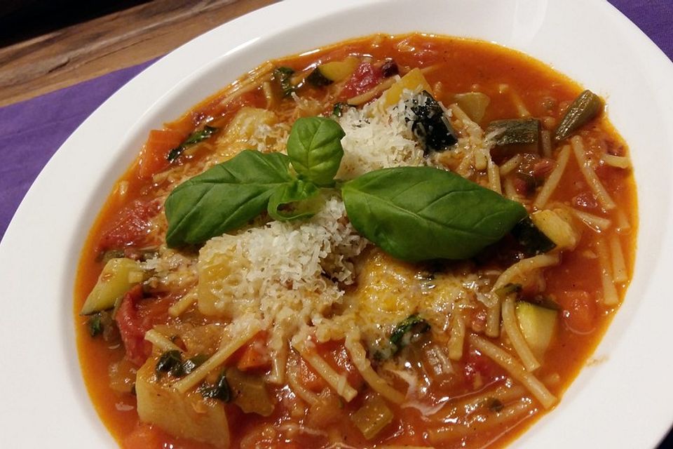 Italienische Minestrone