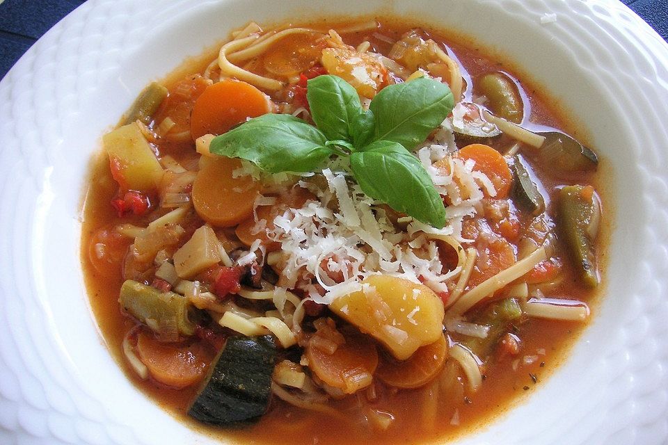 Italienische Minestrone