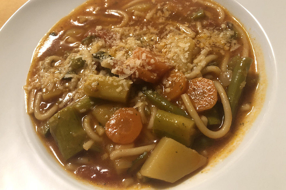 Italienische Minestrone