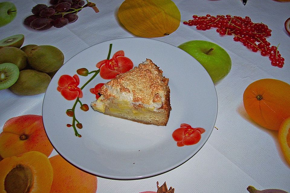 Apfelkuchen mit Kokosbaiser