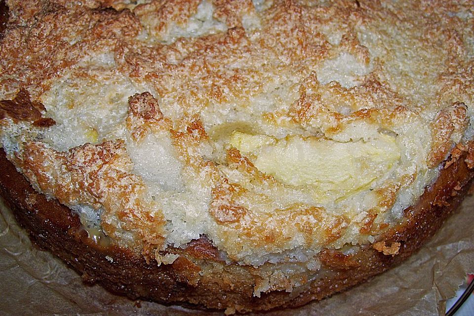 Apfelkuchen mit Kokosbaiser