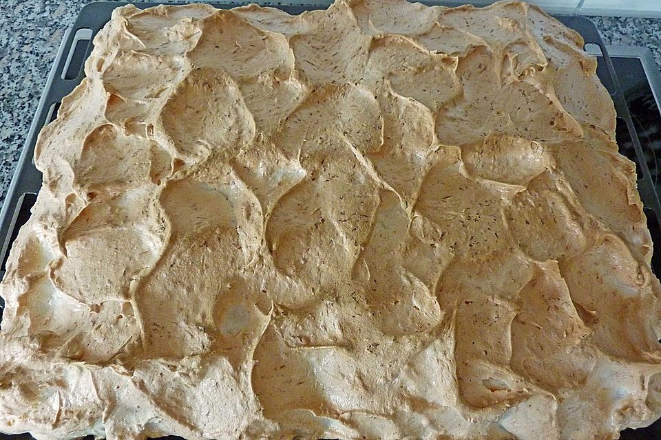 Apfelkuchen mit Kokosbaiser