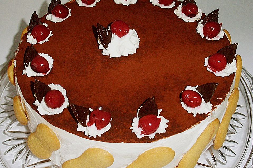 Kirsch - Tiramisu - Torte