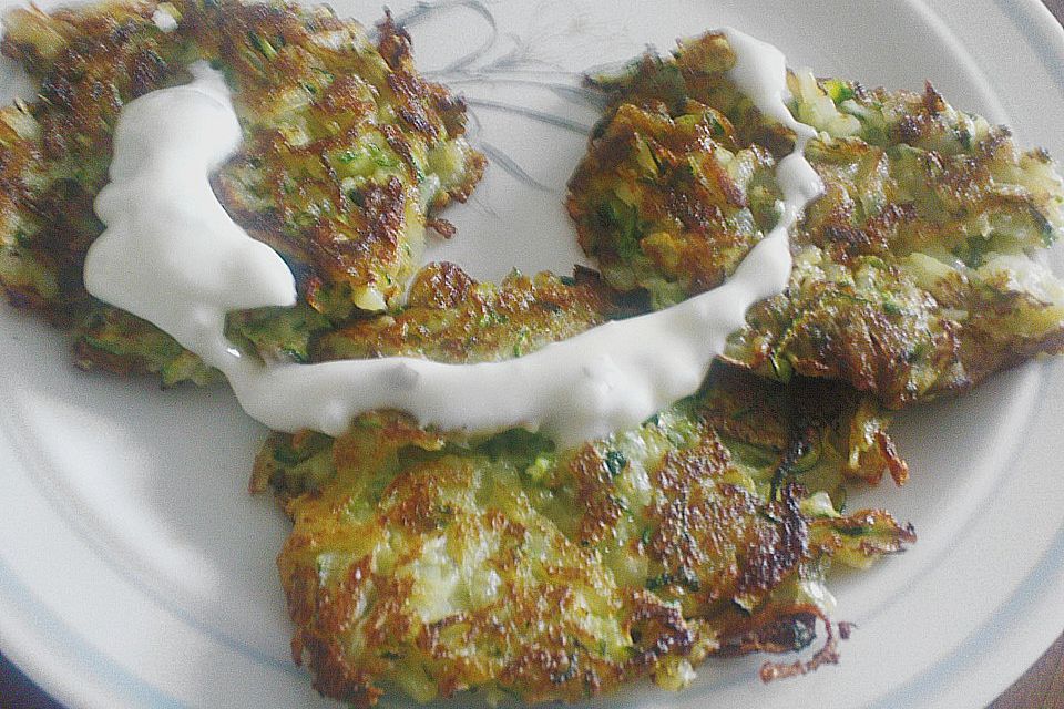 Griechische Zucchini - Küchlein