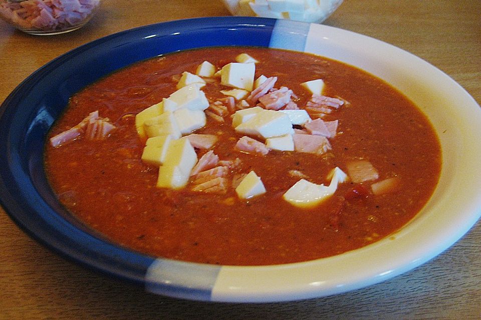 Leckere Tomaten - Käse - Suppe