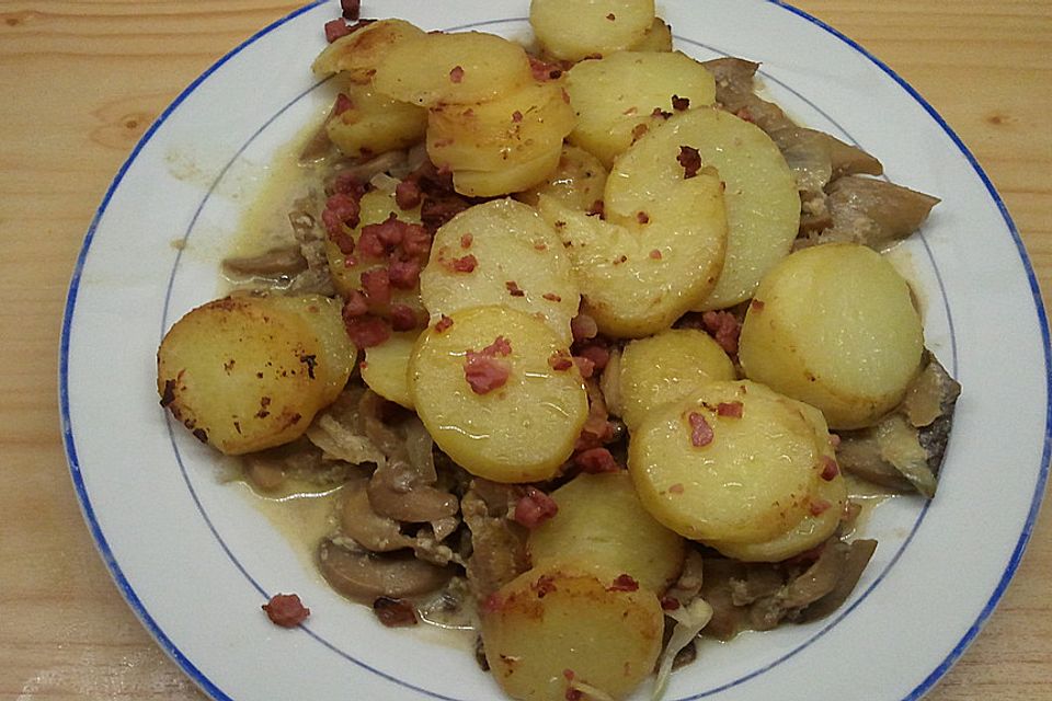 Bratkartoffeln mit Pilzragout