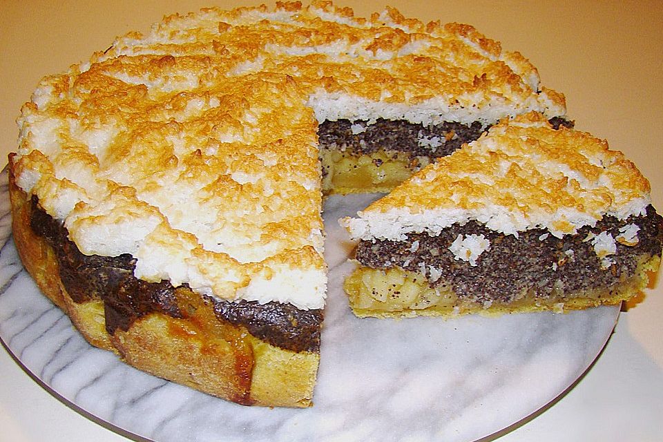 Birnen - Mohnkuchen mit Kokosbaiserhaube