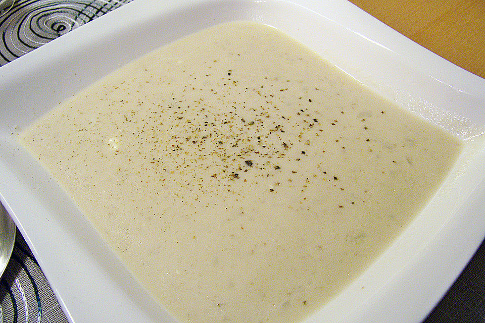 Getrüffelte Maronisamtsuppe