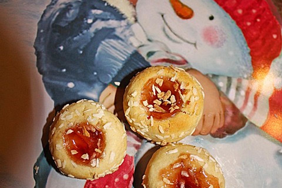 Marzipanbällchen mit Himbeergelee - Füllung